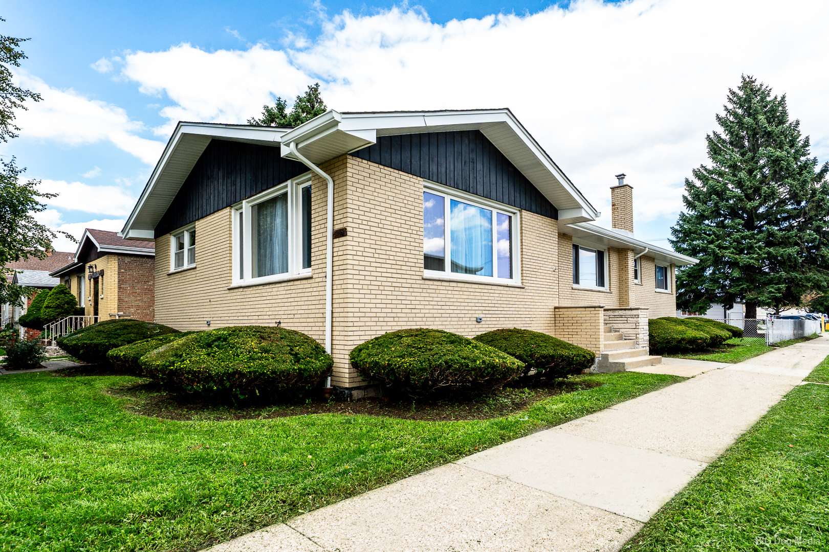 3045 S 48th CT, Cicero, IL 60804