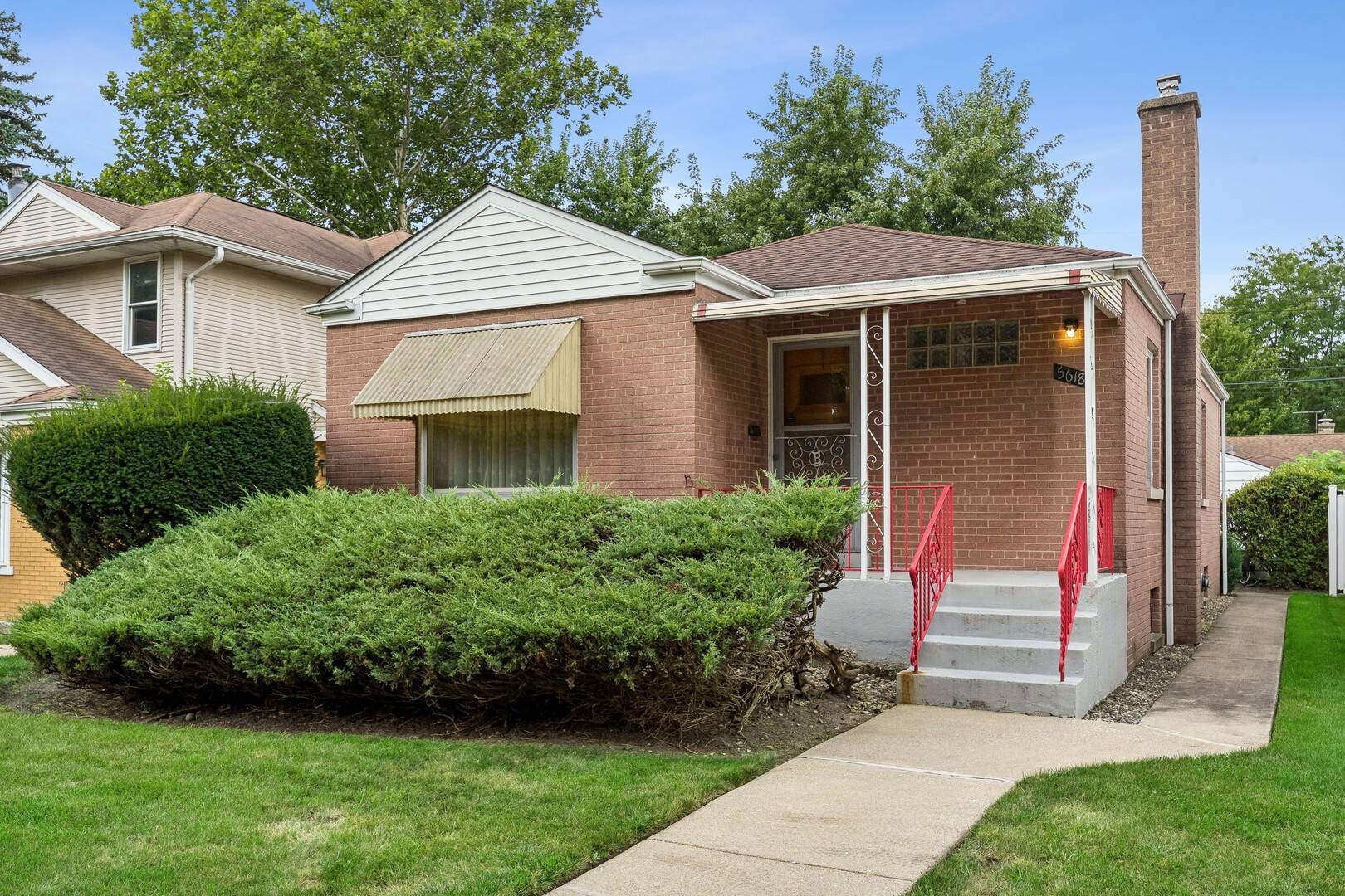 5618 N Kenneth AVE, Chicago, IL 60646