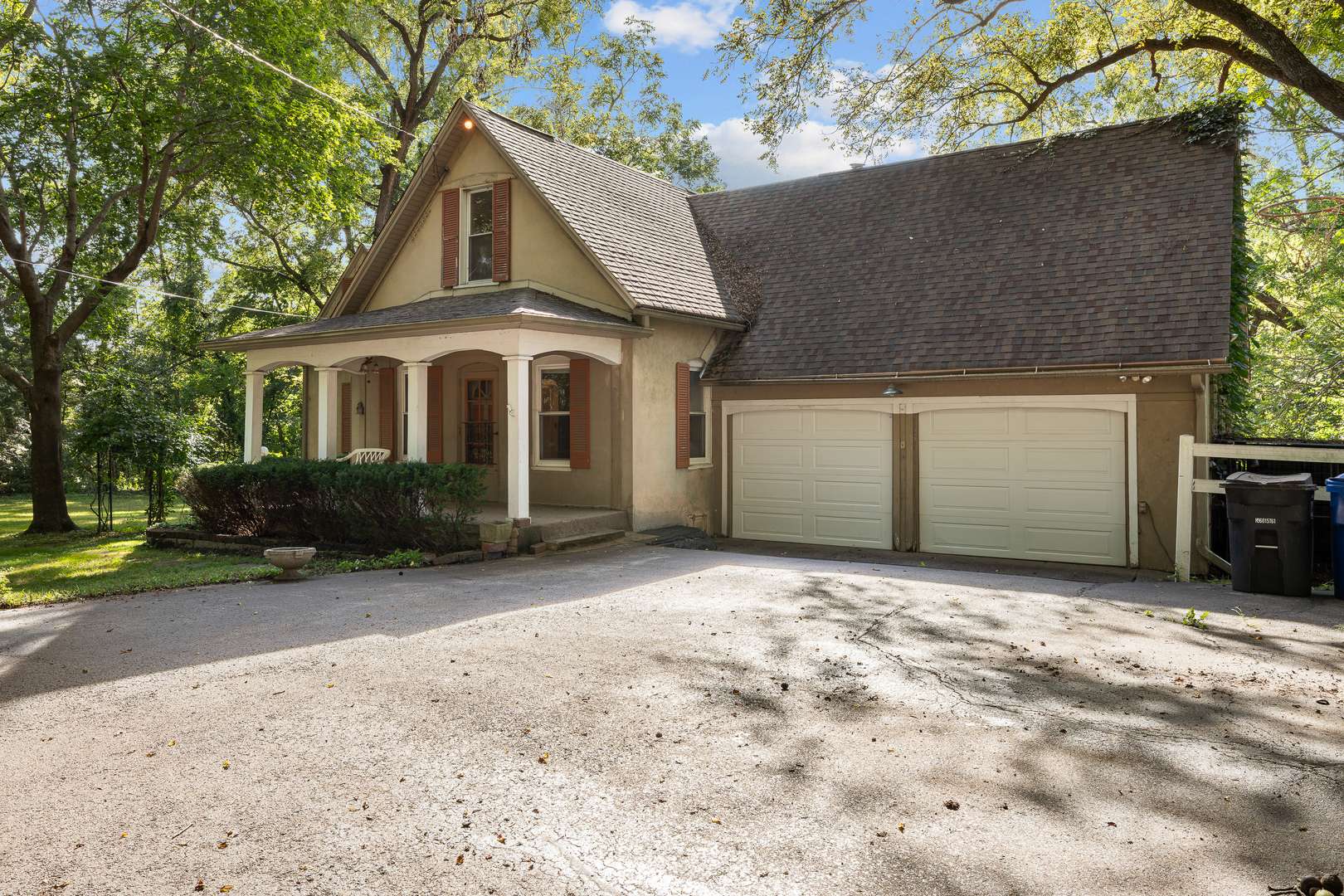 1100 34th AVE, Moline, IL 61265