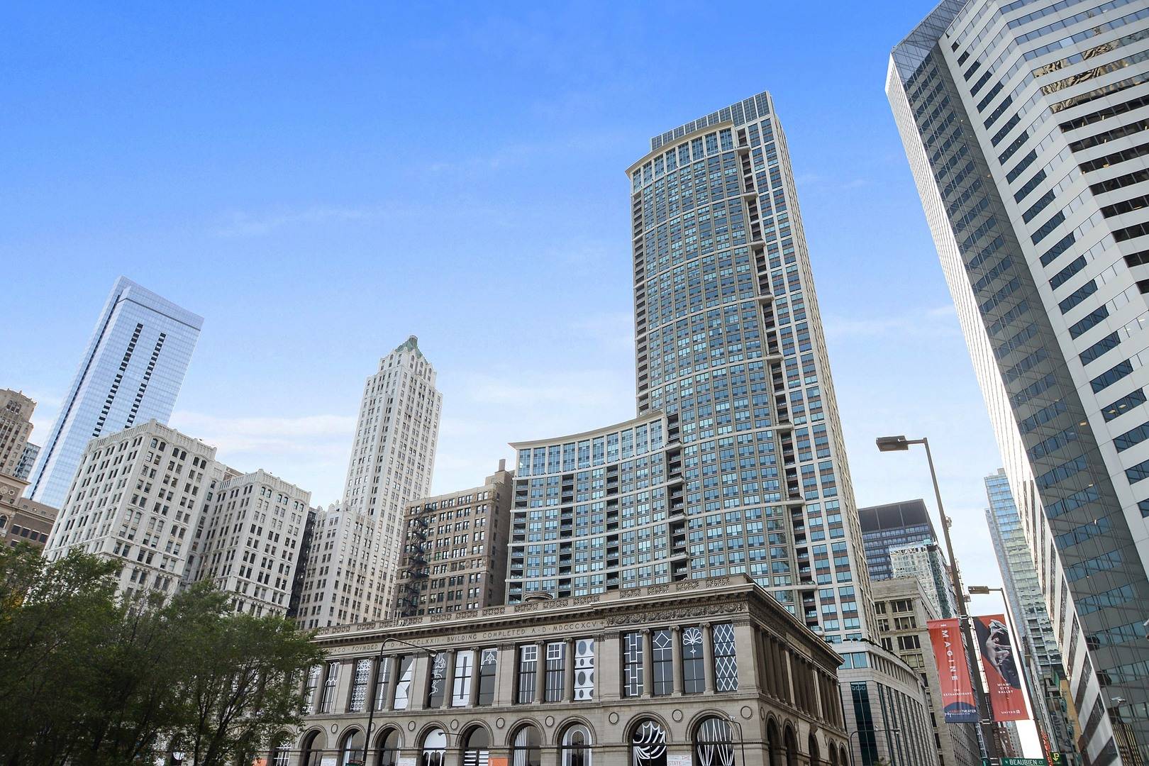 130 N Garland CT #3103, Chicago, IL 60602