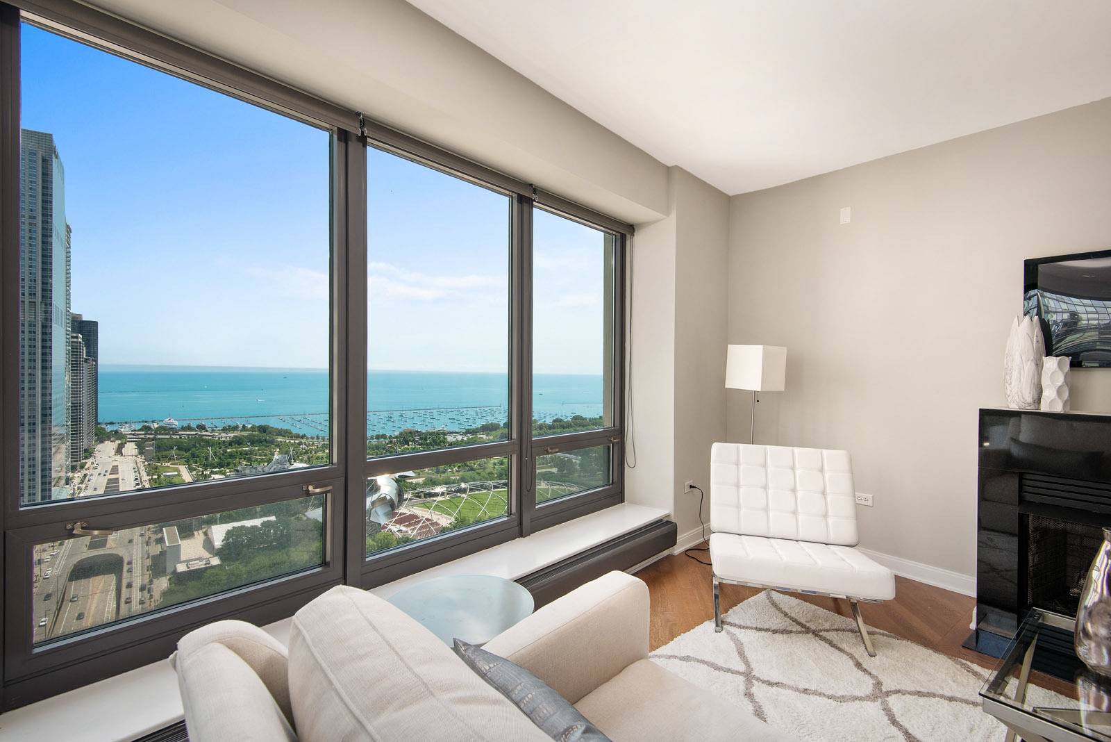130 N Garland CT #3103, Chicago, IL 60602