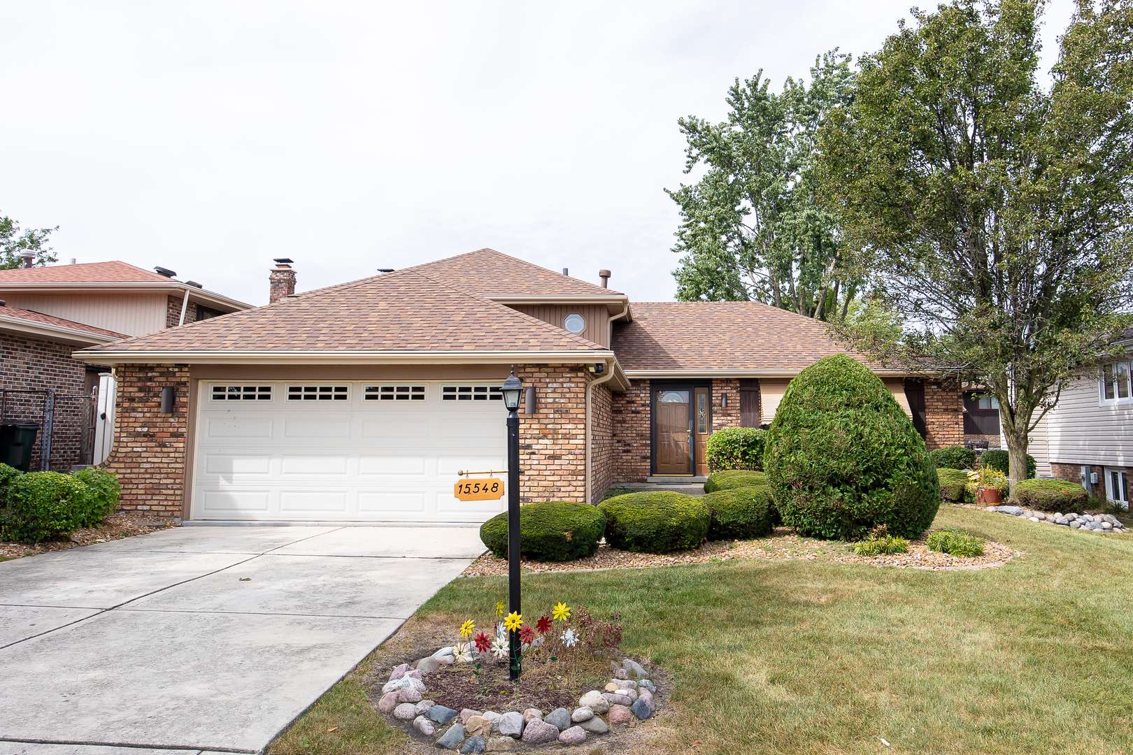 15548 Vista DR, Oak Forest, IL 60452