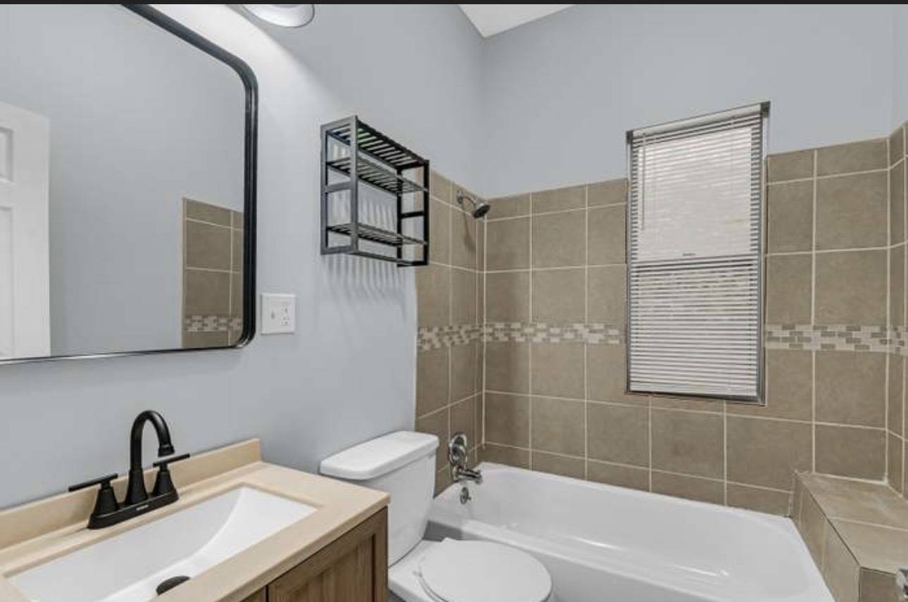 7349 S Evans AVE #1, Chicago, IL 60619
