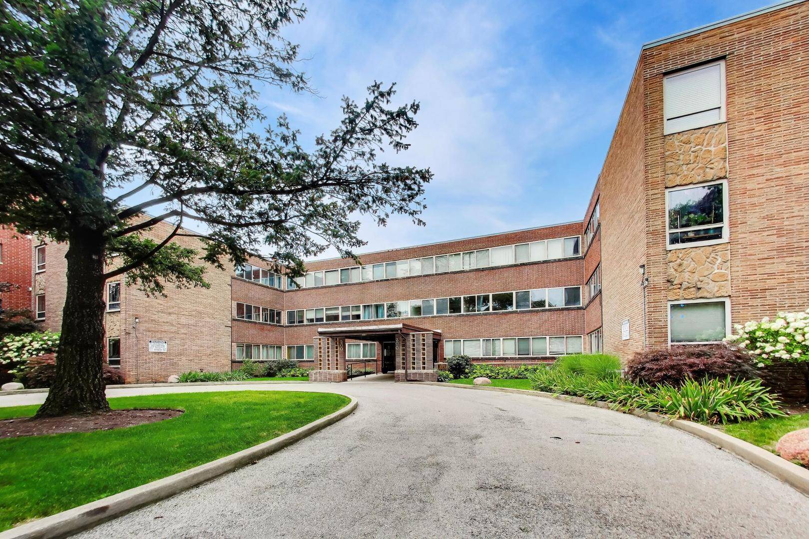200 Ridge AVE #TG, Evanston, IL 60202