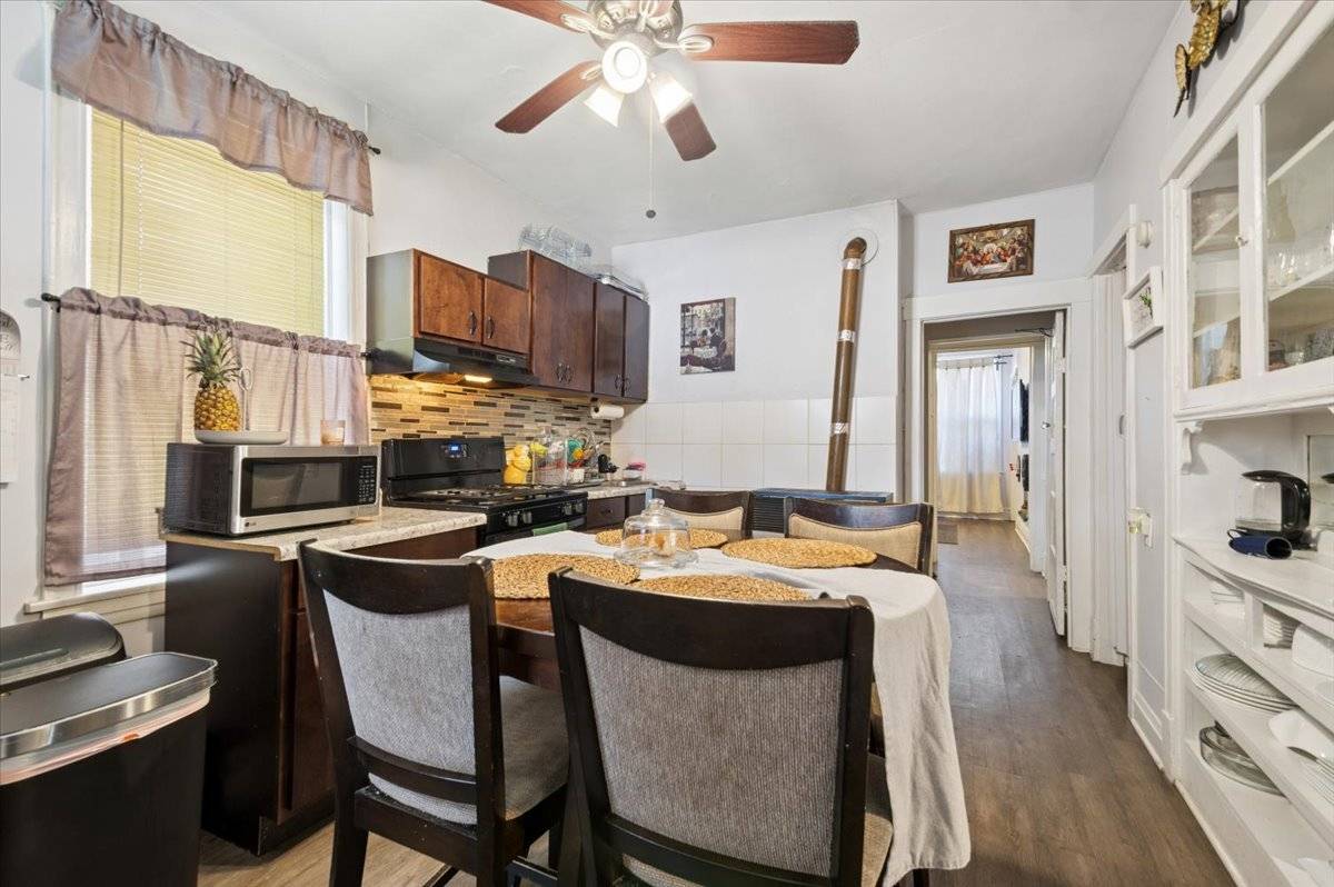 4435 S Campbell AVE, Chicago, IL 60632
