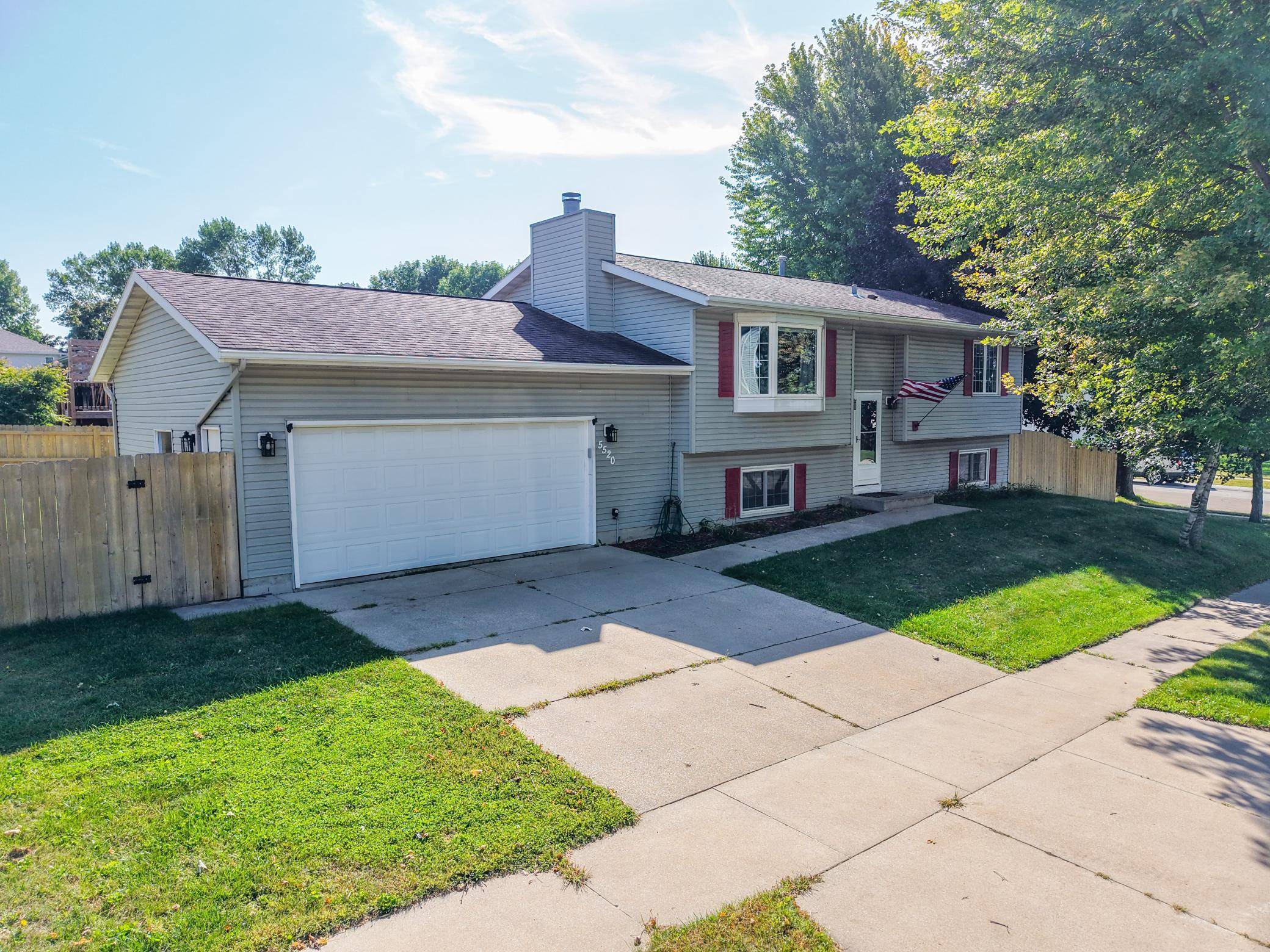 5520 23rd AVE NW, Rochester, MN 55901