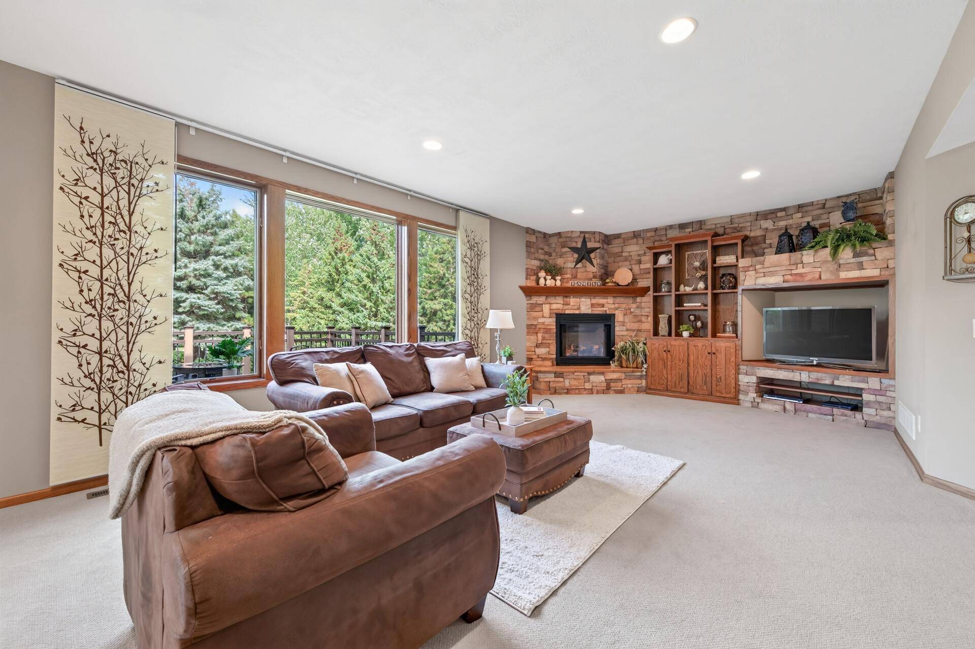 8328 151st ST, Savage, MN 55378