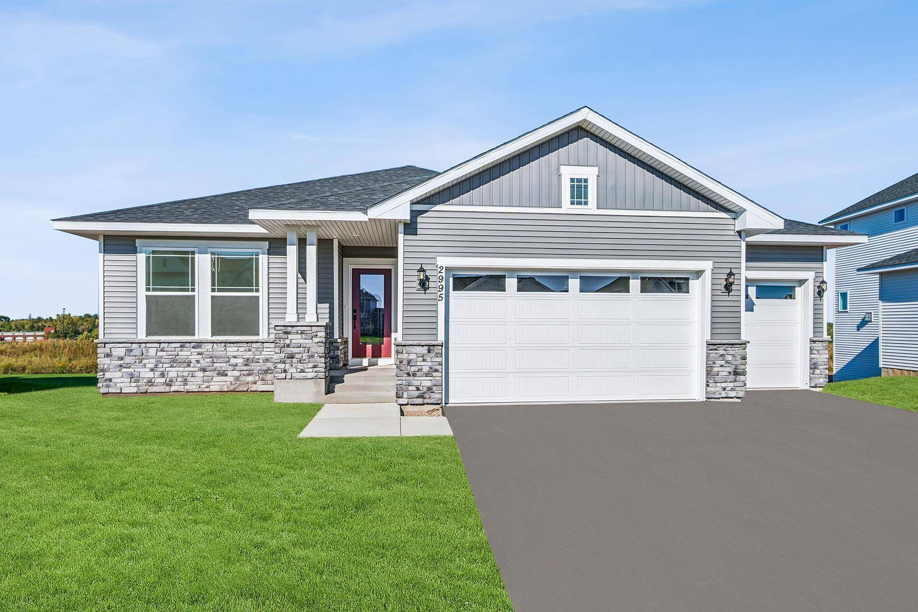 1612 Tyrone DR, Shakopee, MN 55379