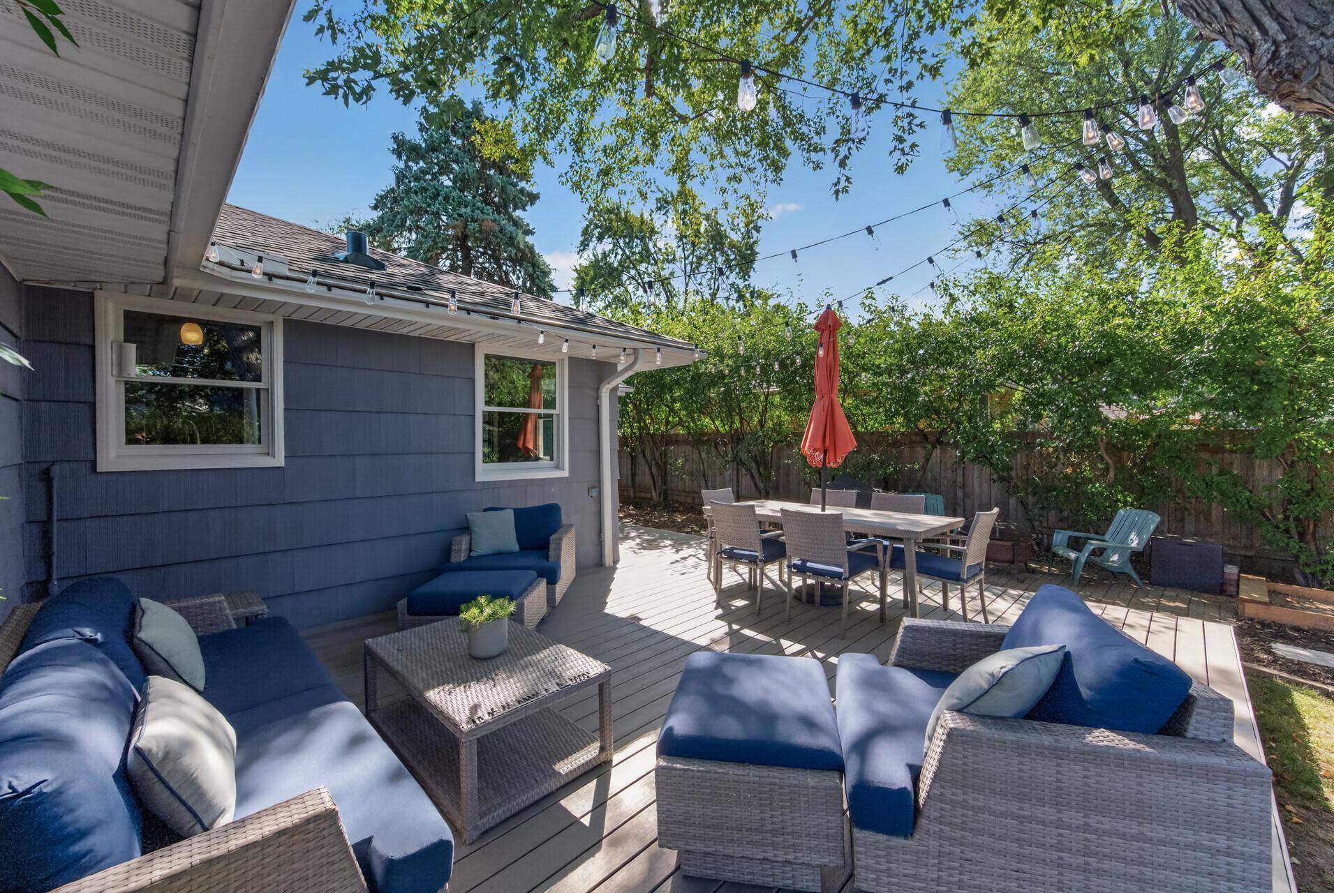 2451 Sheldon ST, Roseville, MN 55113