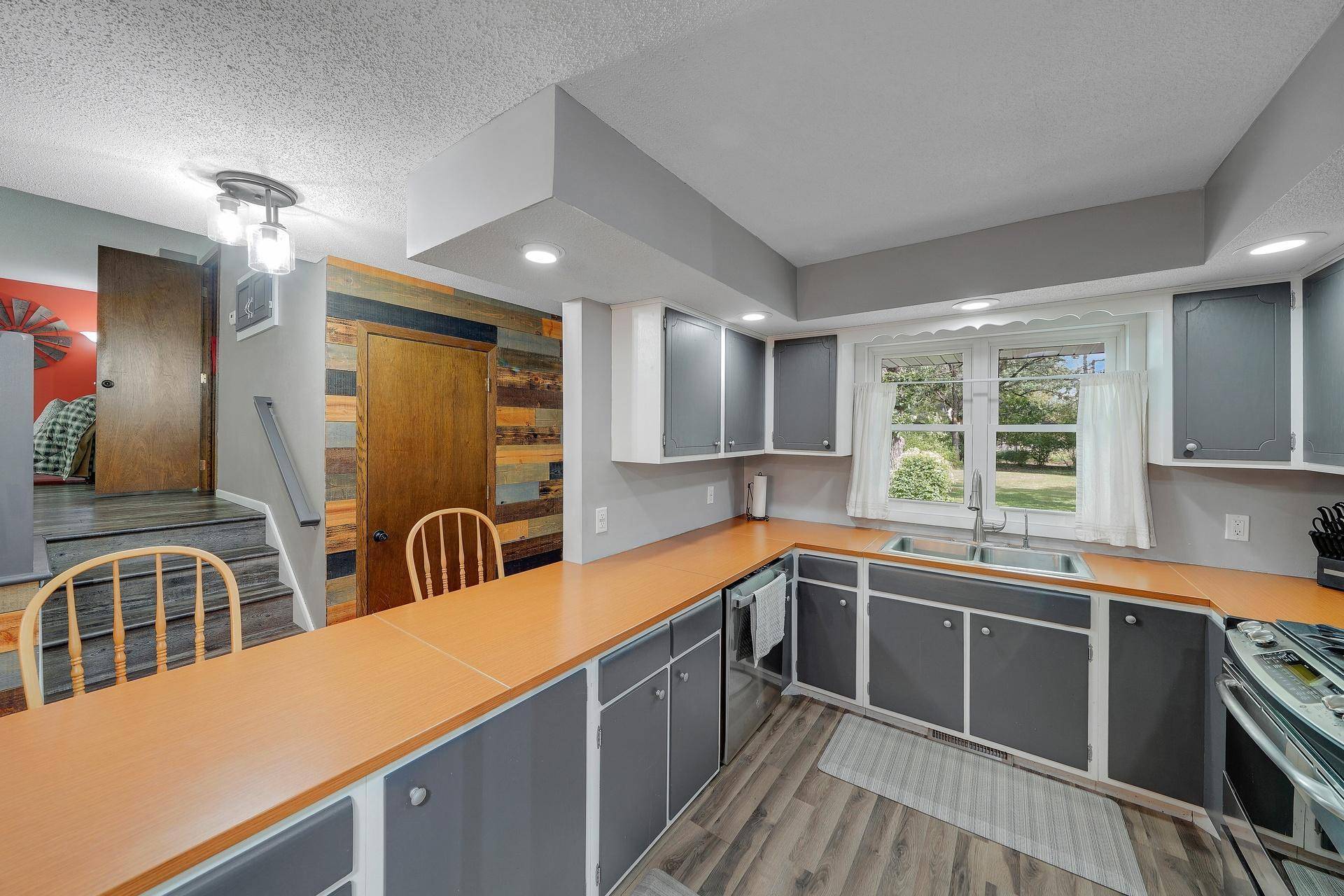 19505 Owen AVE, Hastings, MN 55033