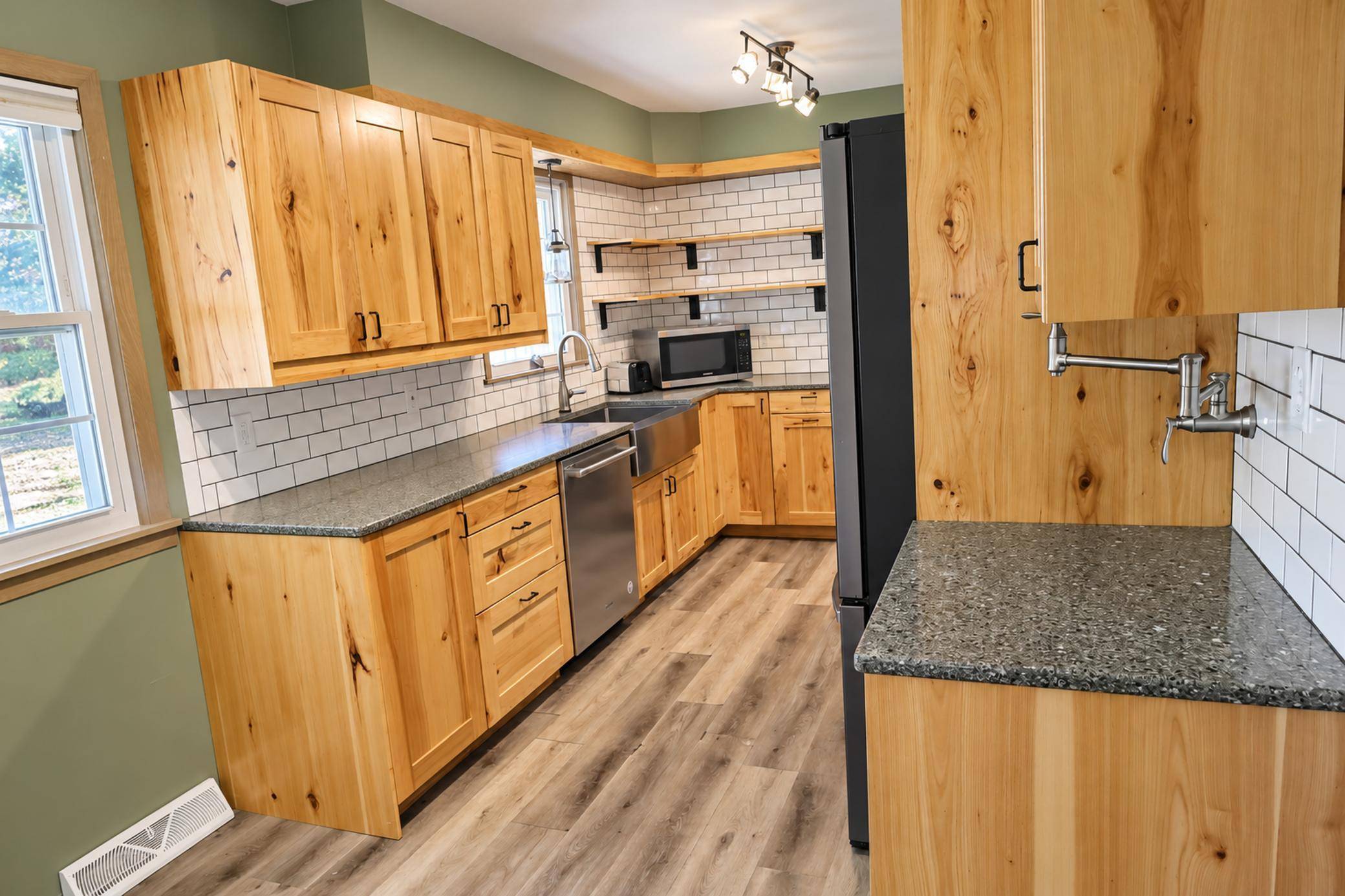 439 N 8th ST, River Falls, WI 54022