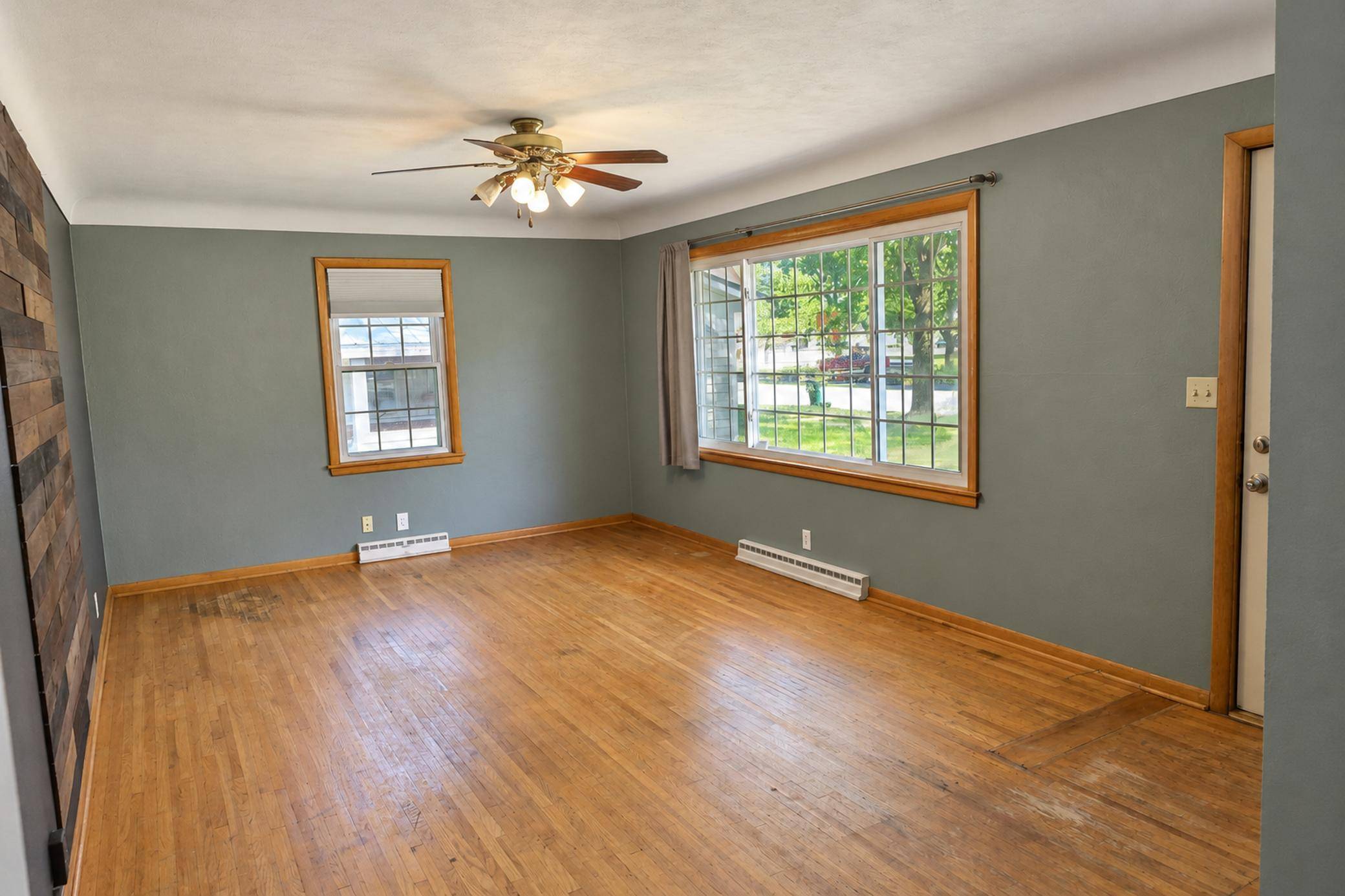 439 N 8th ST, River Falls, WI 54022