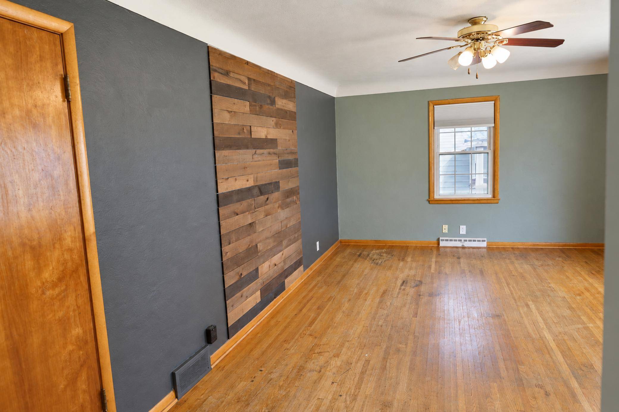 439 N 8th ST, River Falls, WI 54022