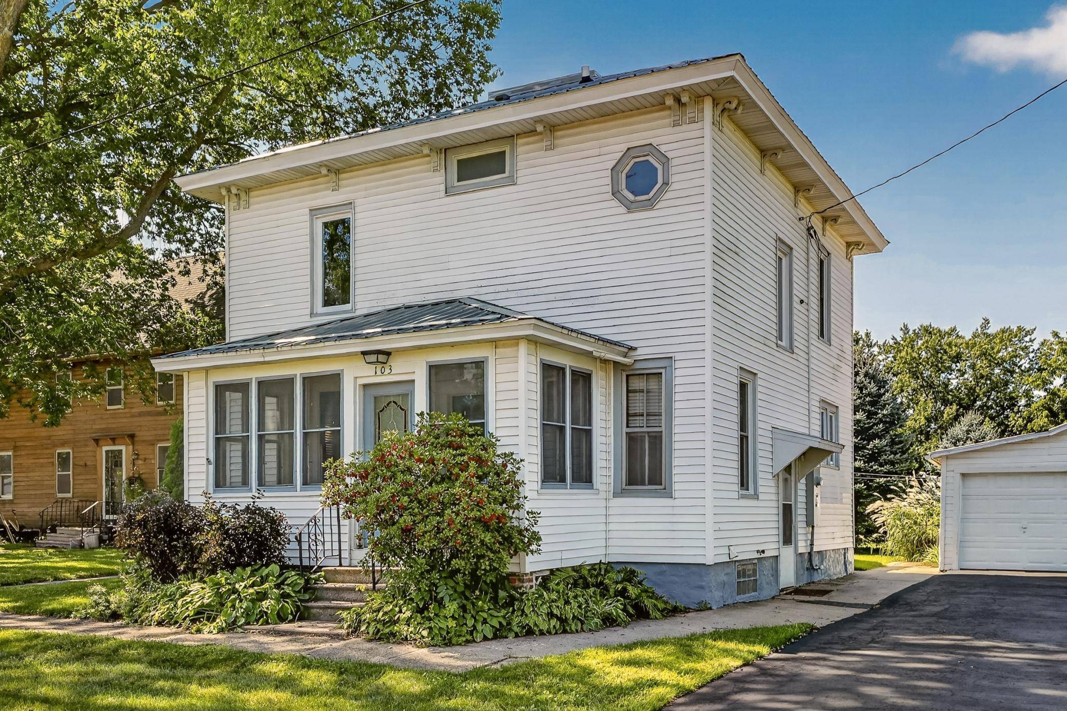103 Harrison AVE NE, Racine, MN 55967