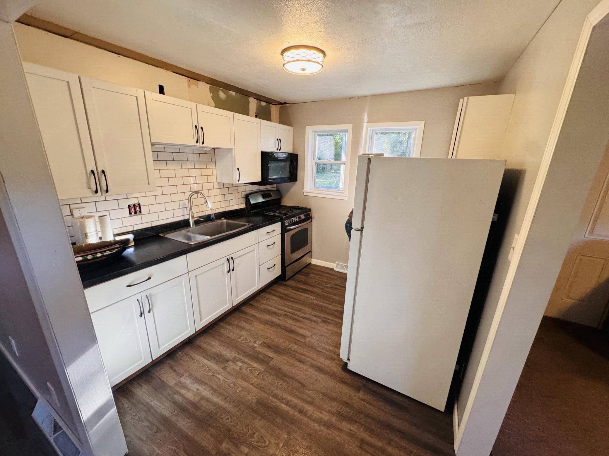 9927 Hanson BLVD NW, Coon Rapids, MN 55433