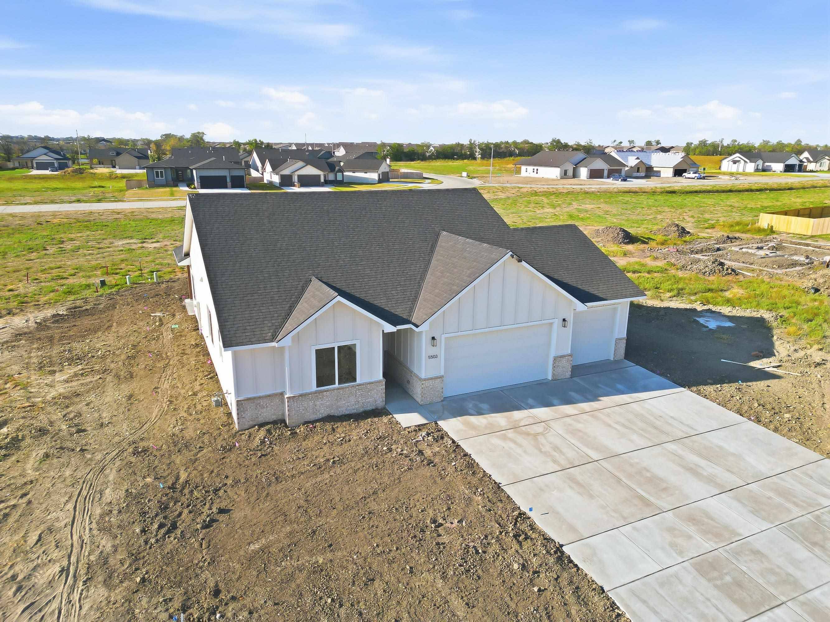 5503 N Toben Ct, Bel Aire, KS 67226