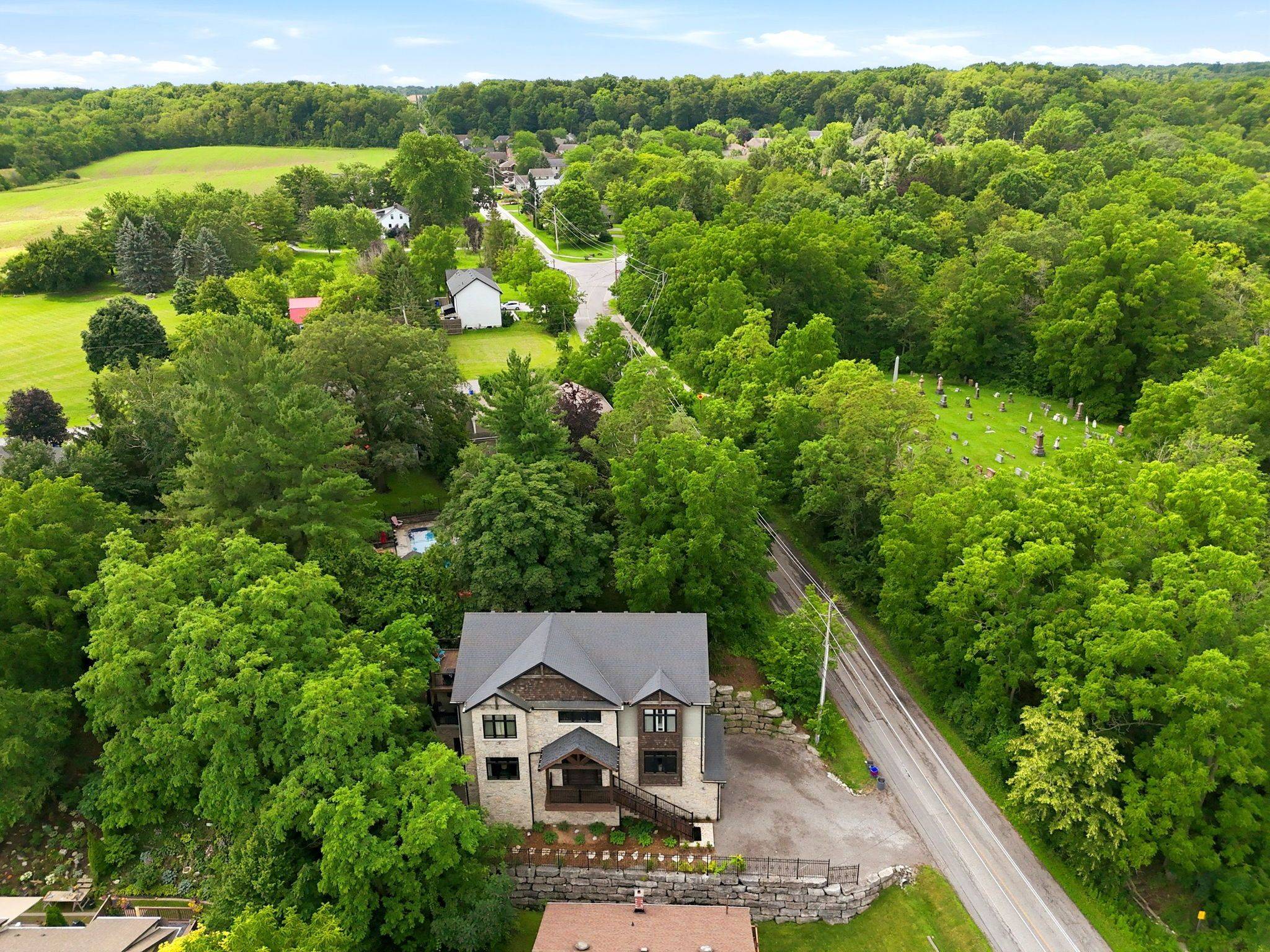 3713 Nineteenth ST, Lincoln, ON L0R 1S0