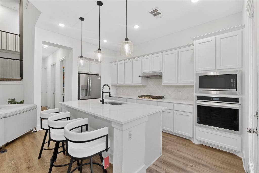 1162 Queensdown Way, Forney, TX 75126