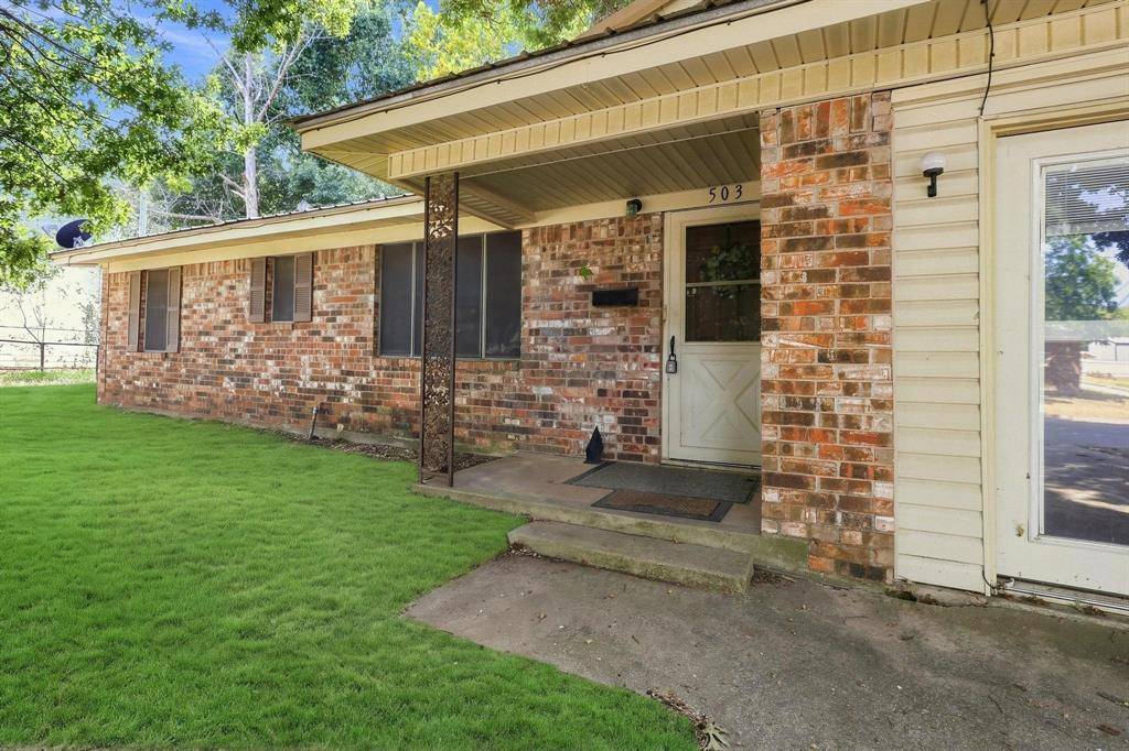 503 N College Street, Whitesboro, TX 76273