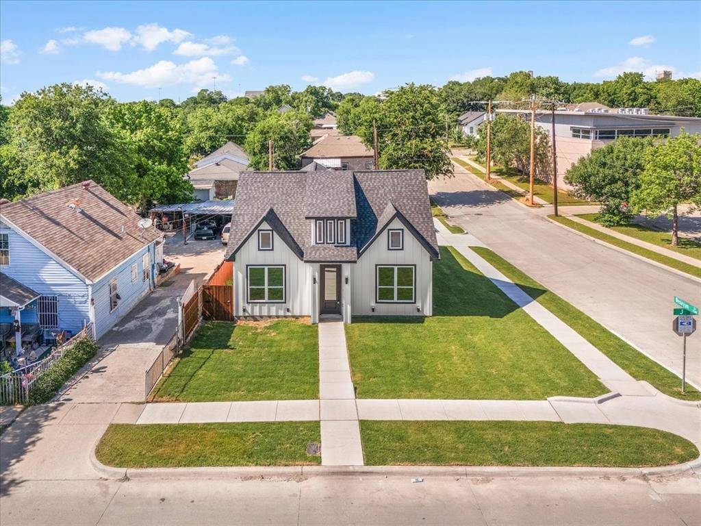 3021 Avenue J, Fort Worth, TX 76105