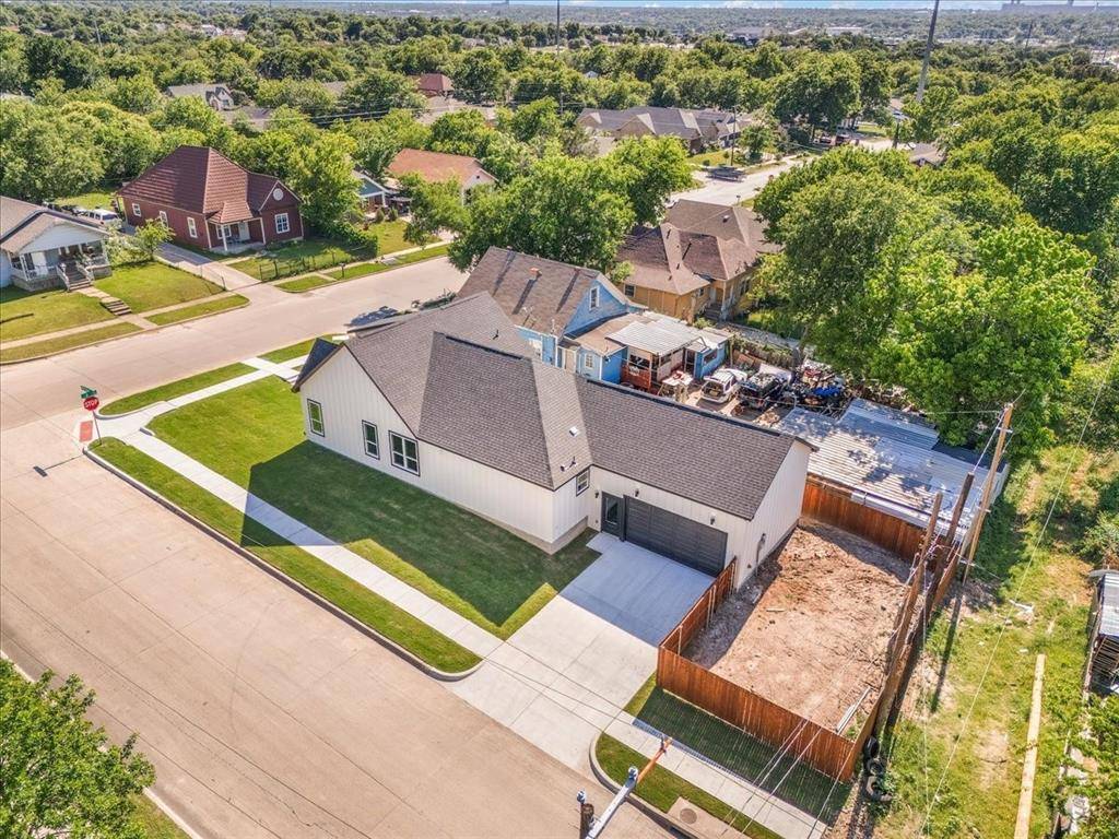 3021 Avenue J, Fort Worth, TX 76105