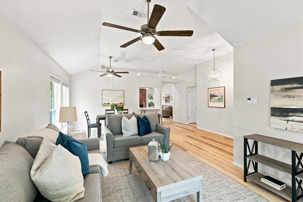 4300 Downsview Court, Arlington, TX 76016