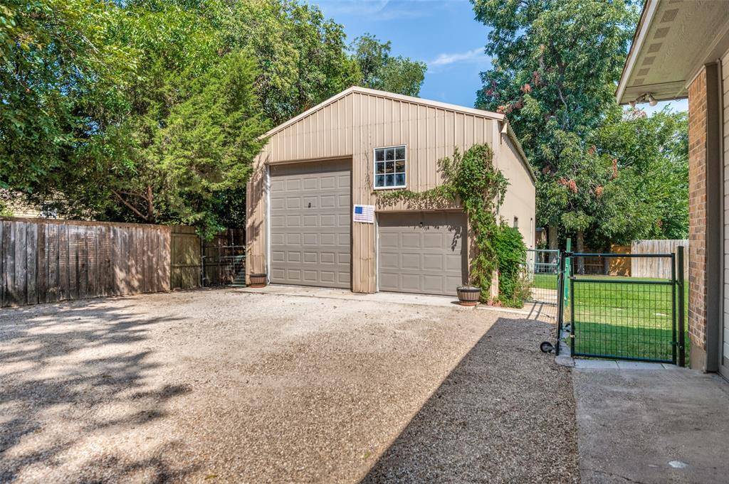 1515 Francis Street, Carrollton, TX 75006