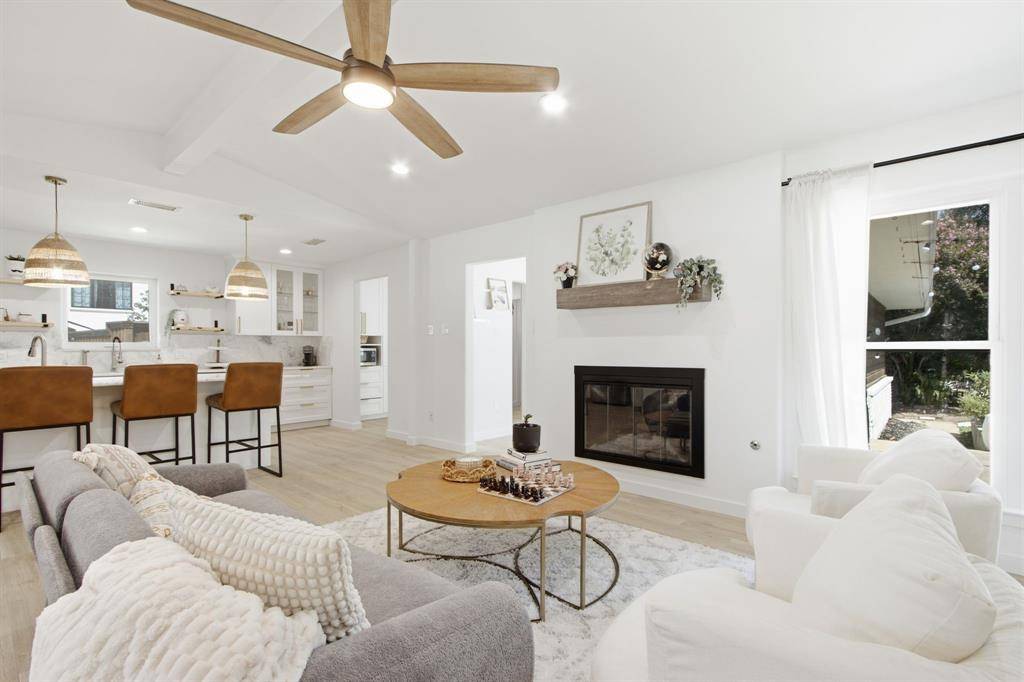 2202 Custer Parkway, Richardson, TX 75080