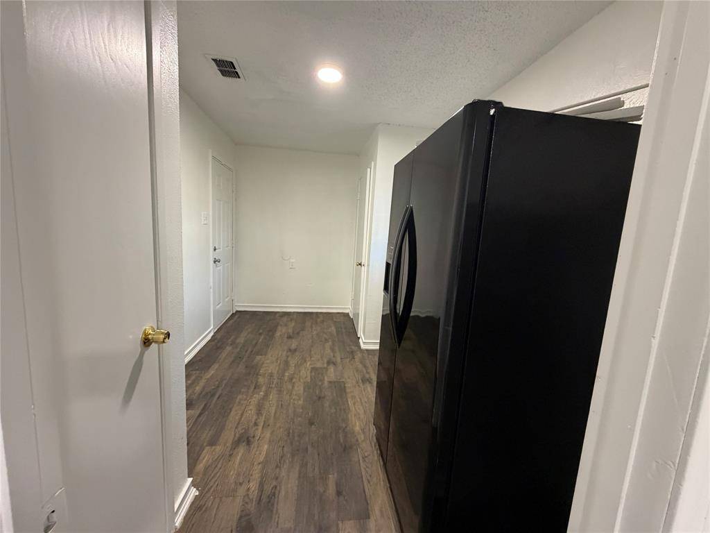 101 5th Street, Forreston, TX 76041