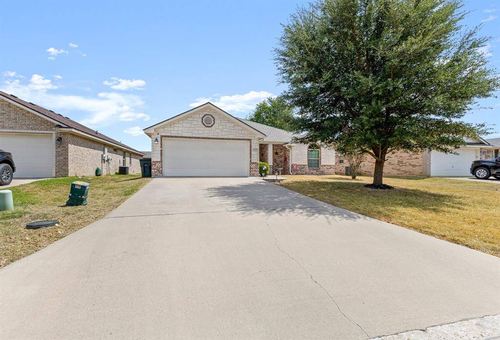 2115 Carriage House Drive, Temple, TX 76502