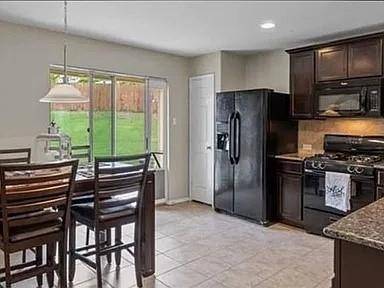 206 Feathergrass Drive, Buda, TX 78610