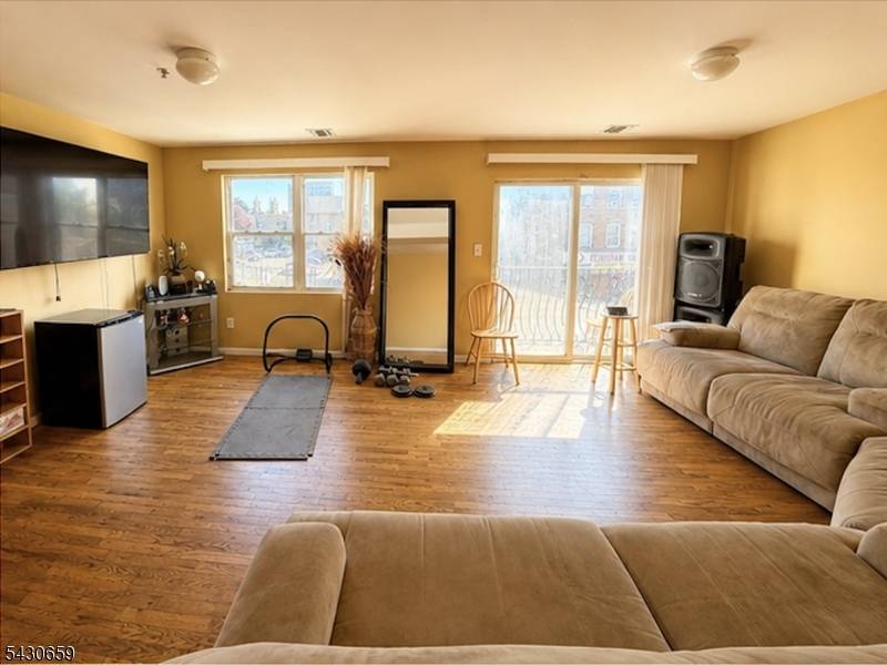 272-274 Orange St, Newark City, NJ 07103