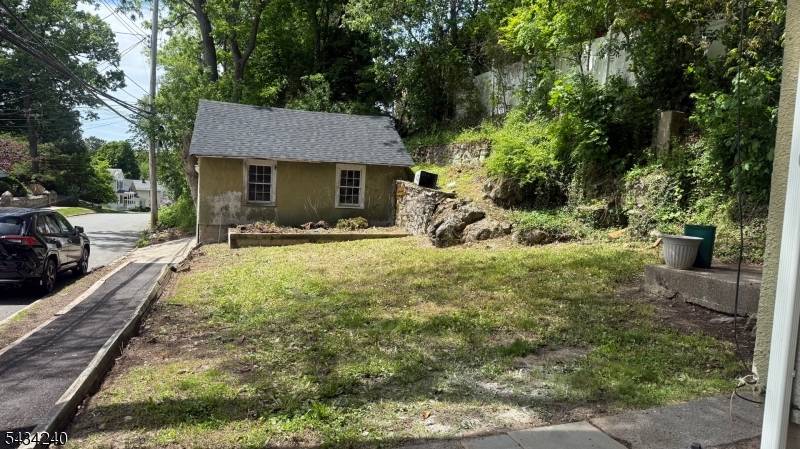62 Madison St, Newton Town, NJ 07860