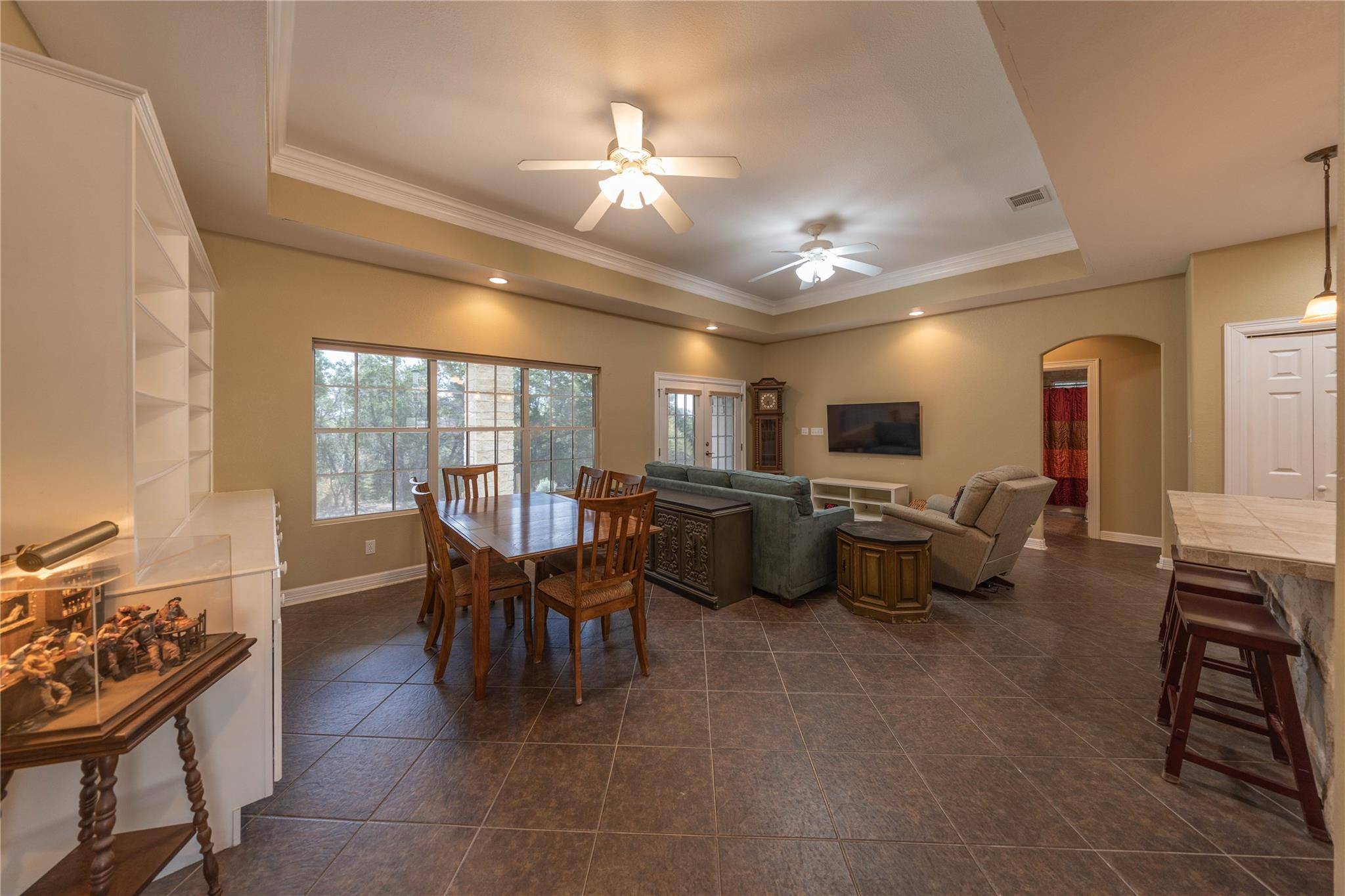69 Augusta DR, Wimberley, TX 78676