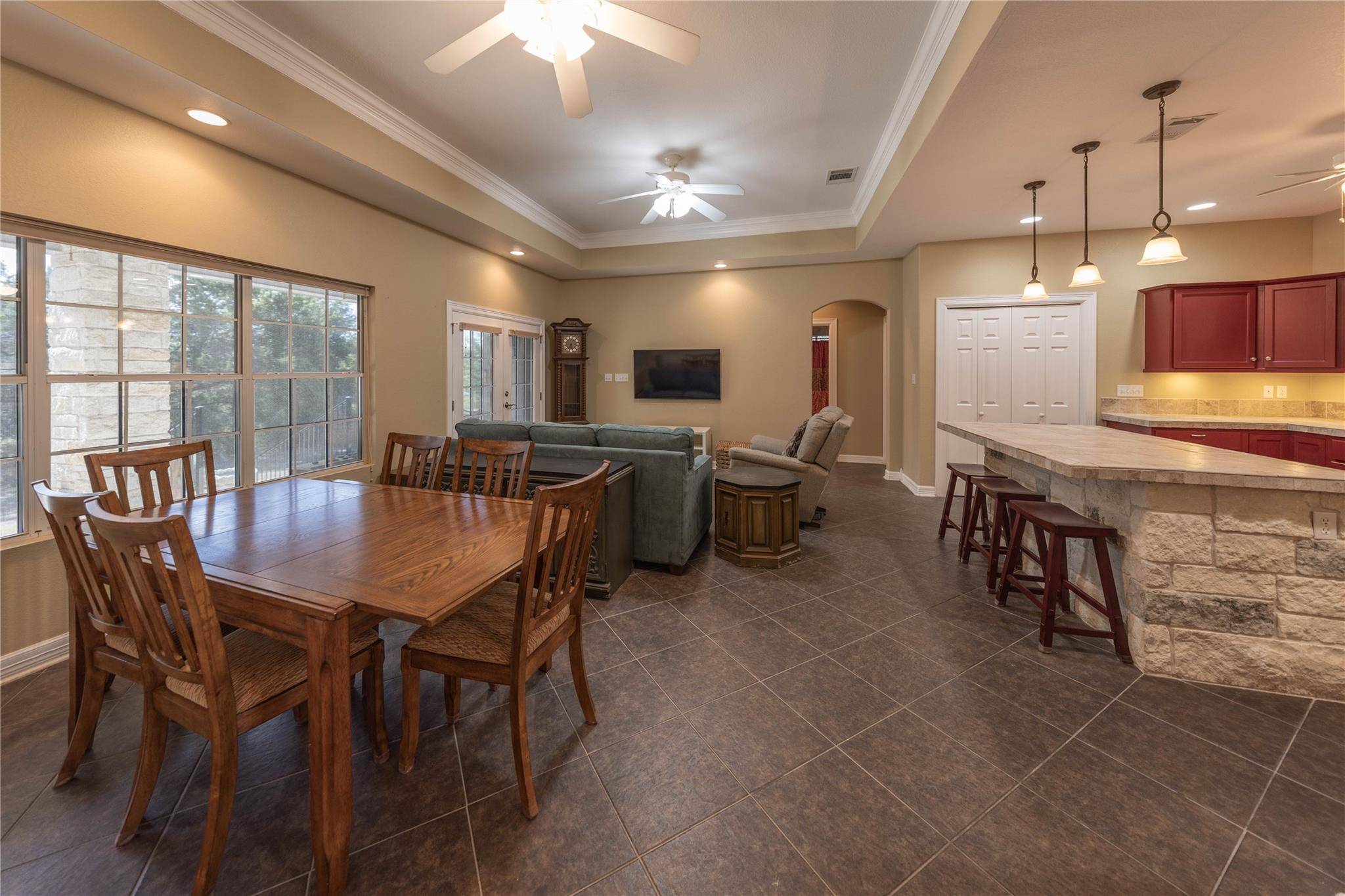 69 Augusta DR, Wimberley, TX 78676