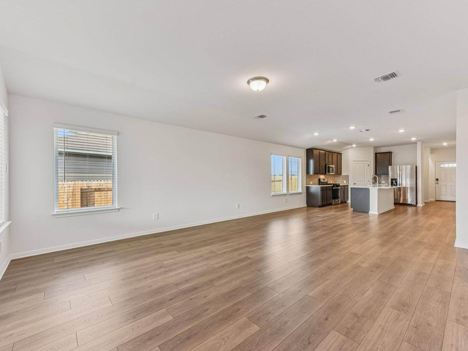 260 Red Tail Hawk LN, Cedar Creek, TX 78612