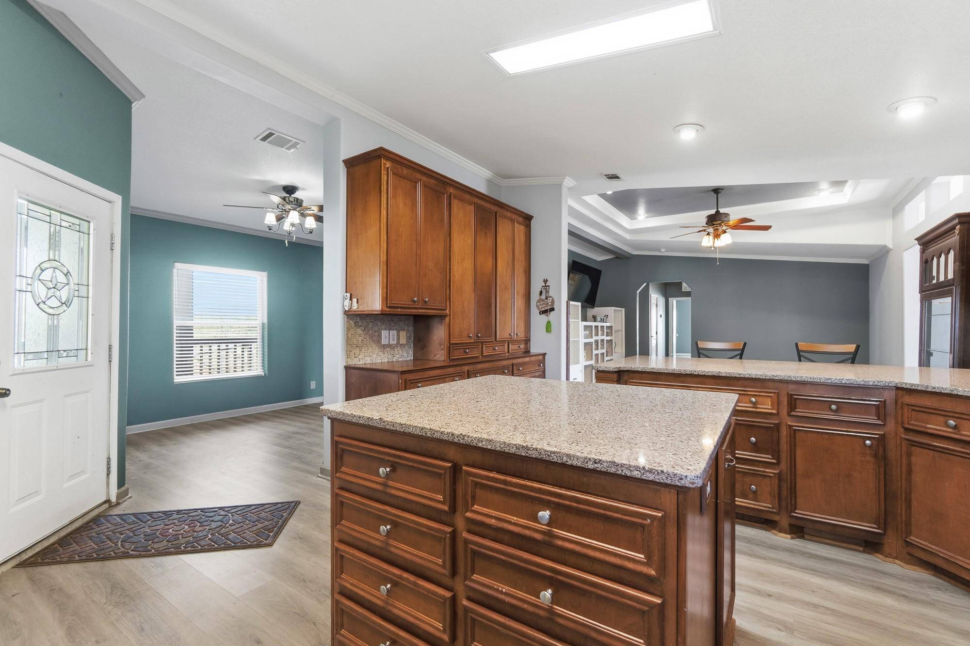 1951 Dowdy RD, Seguin, TX 78155