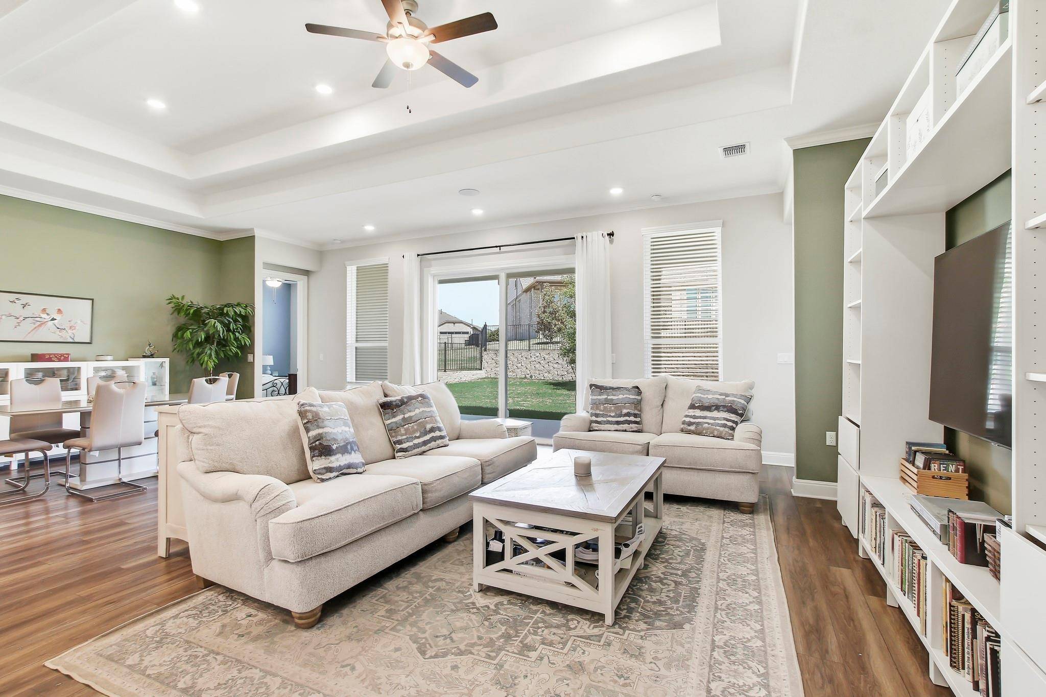 305 Iron Rail LN, Georgetown, TX 78633