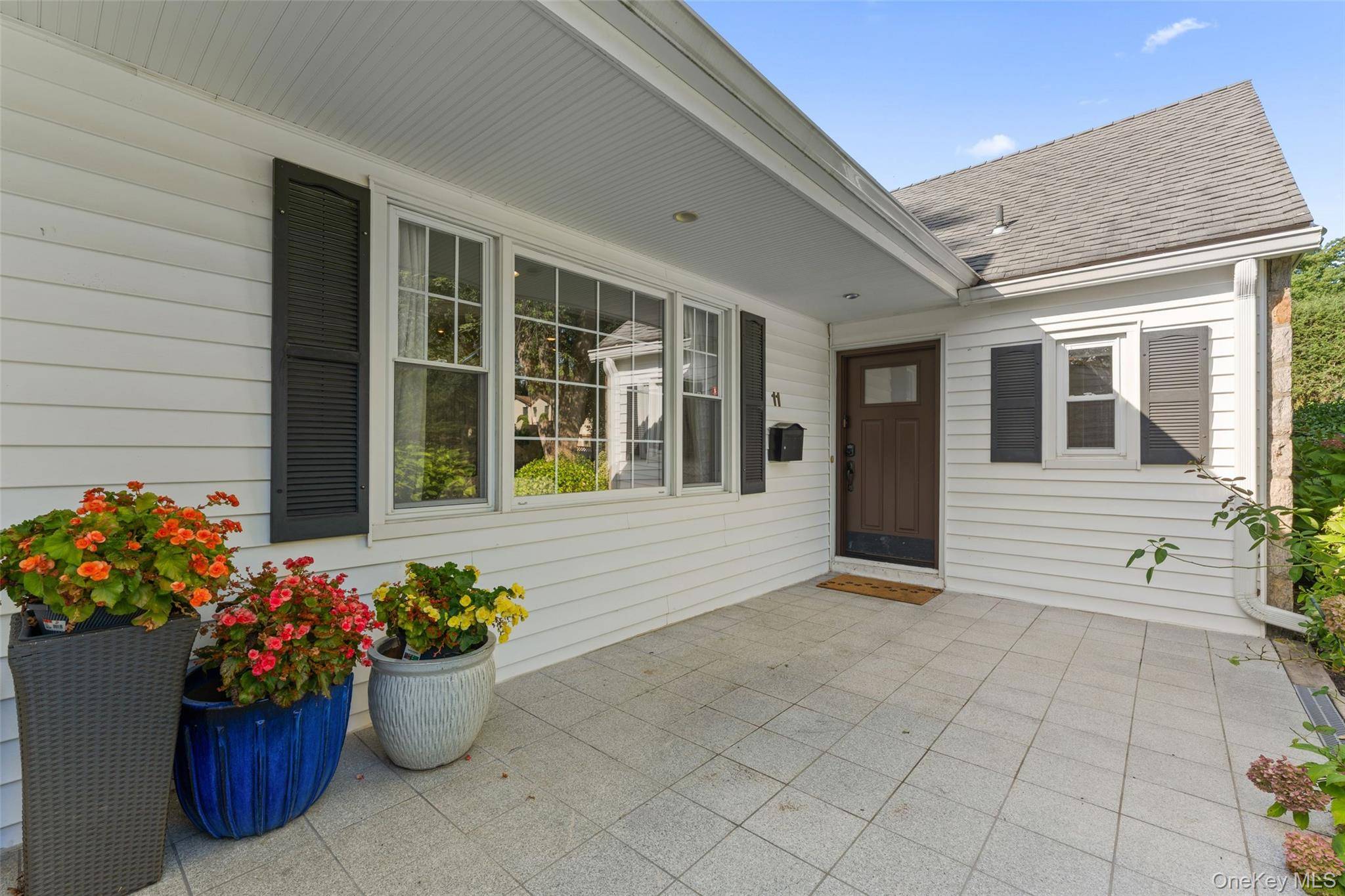 11 Winchcombe WAY, Scarsdale, NY 10583