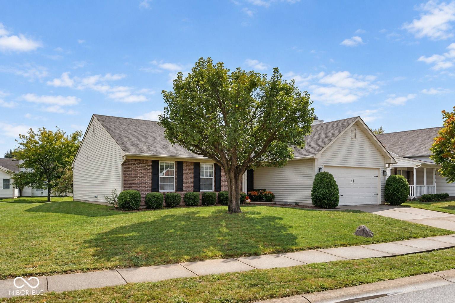 10635 Aspen DR, Fishers, IN 46037