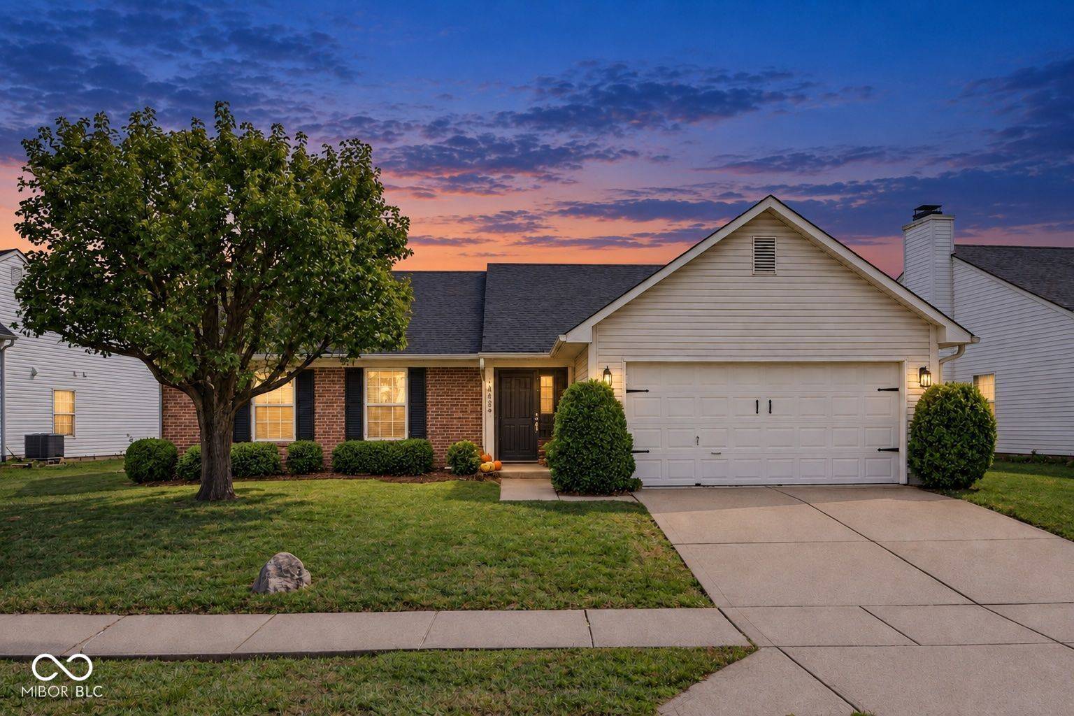 10635 Aspen DR, Fishers, IN 46037