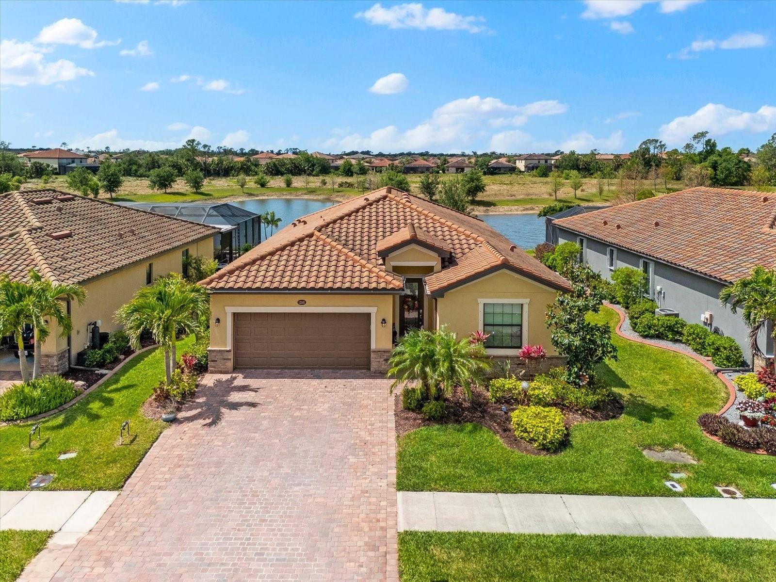 12501 CINQUETERRE DR, Venice, FL 34293