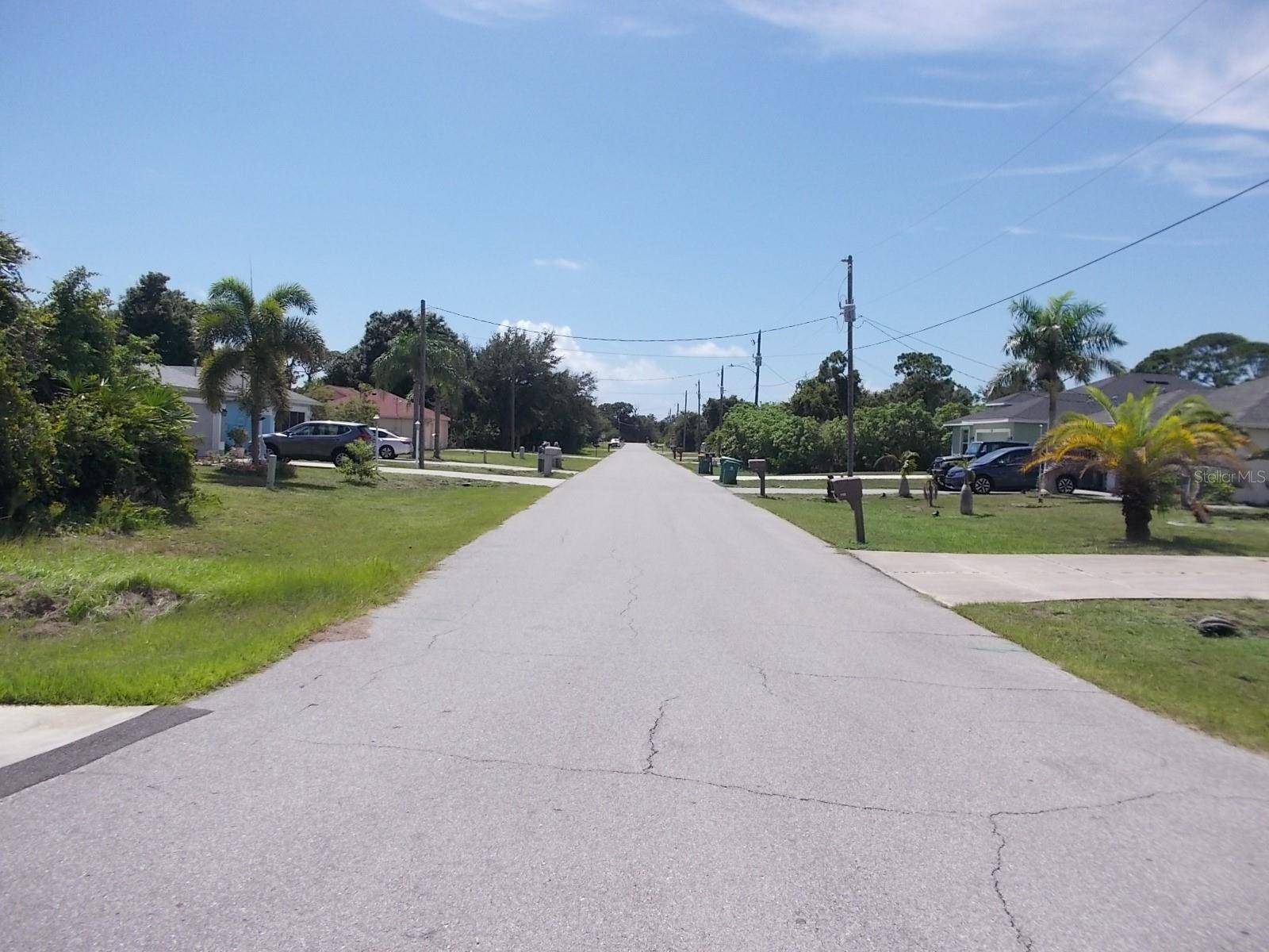 140 SWAN DR, Rotonda West, FL 33947