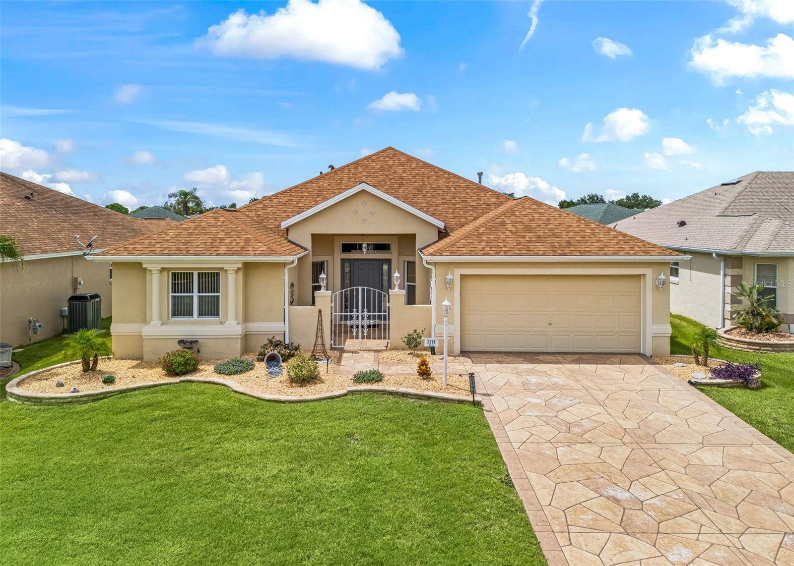 2595 CARIBE DR, The Villages, FL 32162