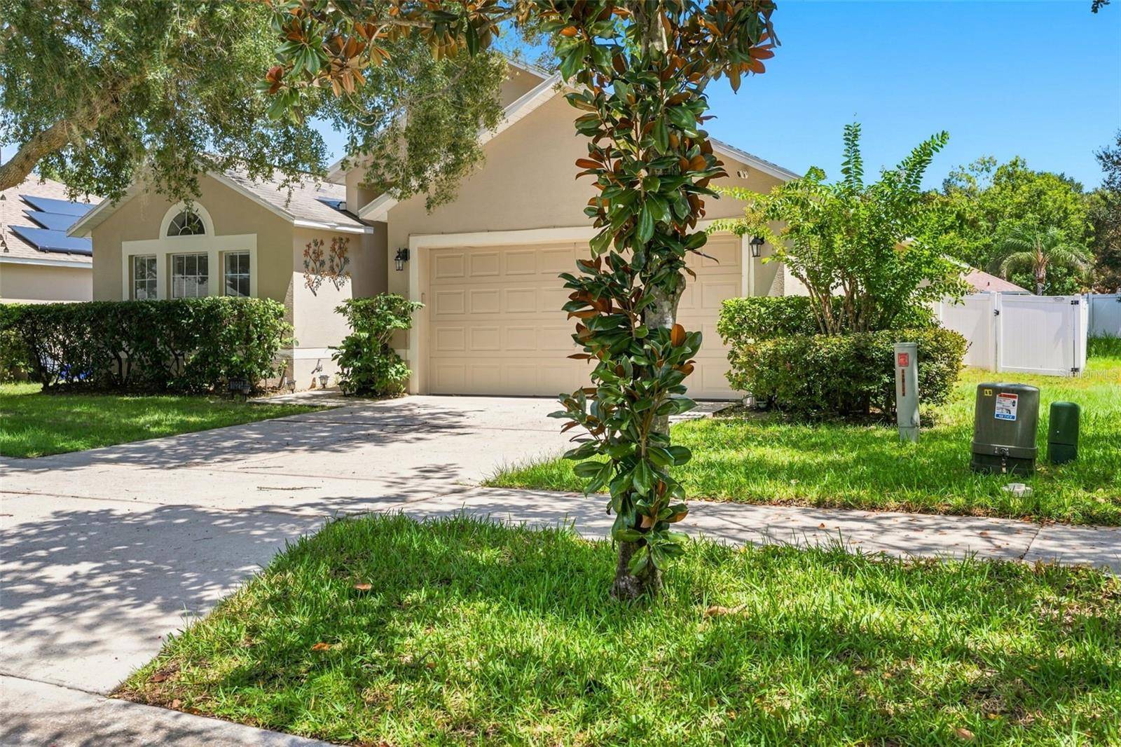 1021 OSPREY COVE CIR, Groveland, FL 34736