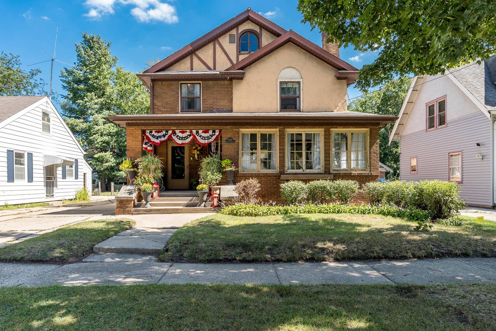 1515 Huffman BLVD, Rockford, IL 61103