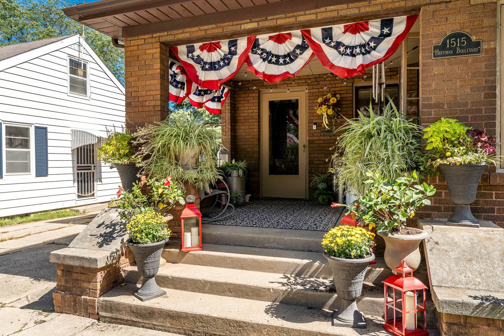1515 Huffman BLVD, Rockford, IL 61103