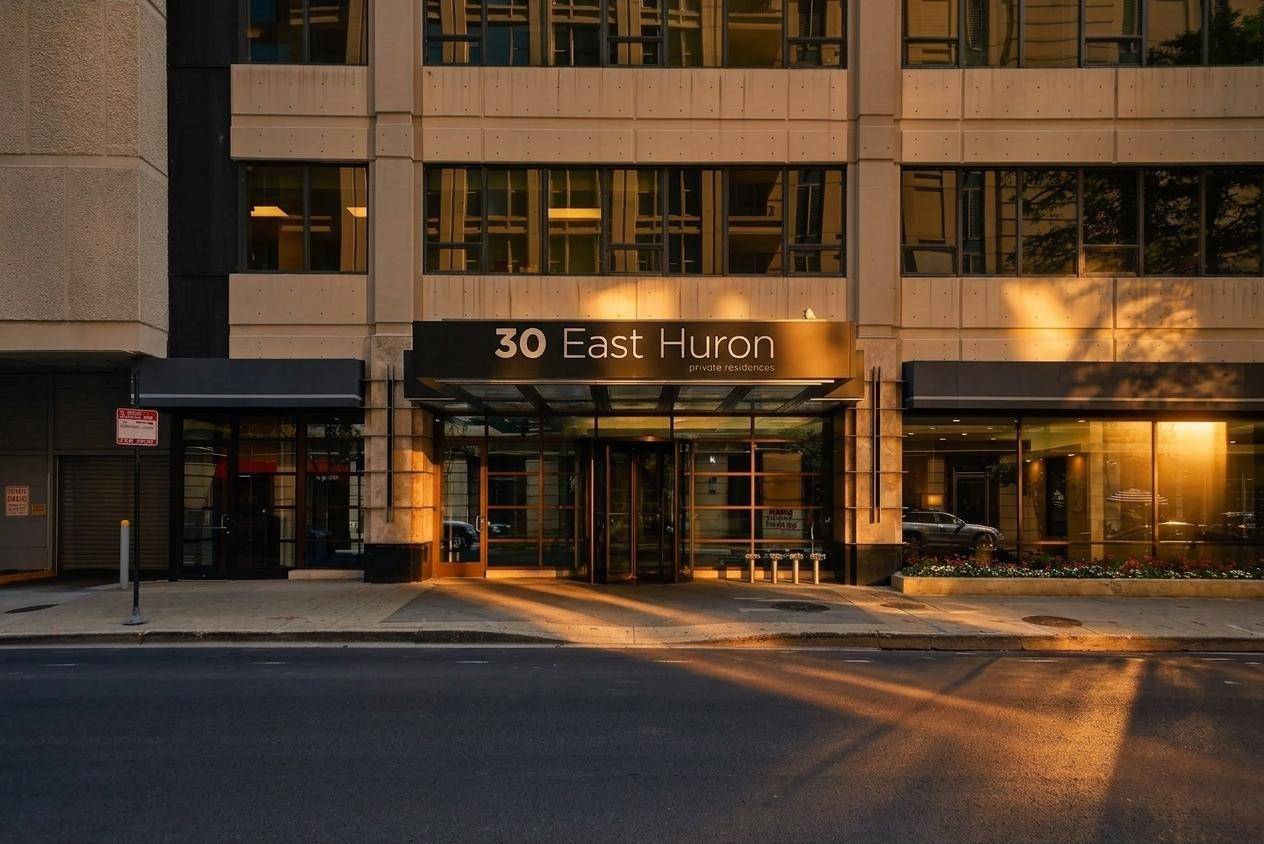 30 E HURON ST #5605, Chicago, IL 60611