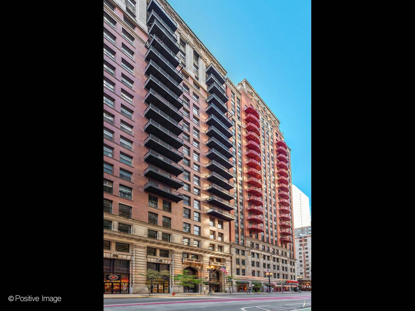 212 W Washington ST #1413, Chicago, IL 60606