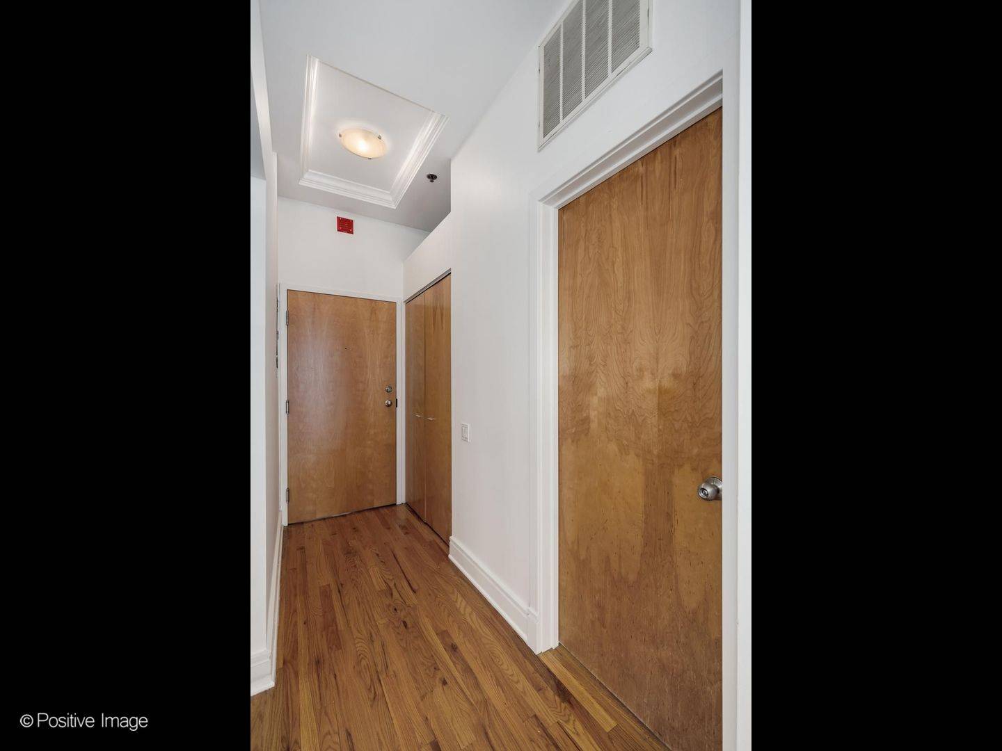 212 W Washington ST #1413, Chicago, IL 60606